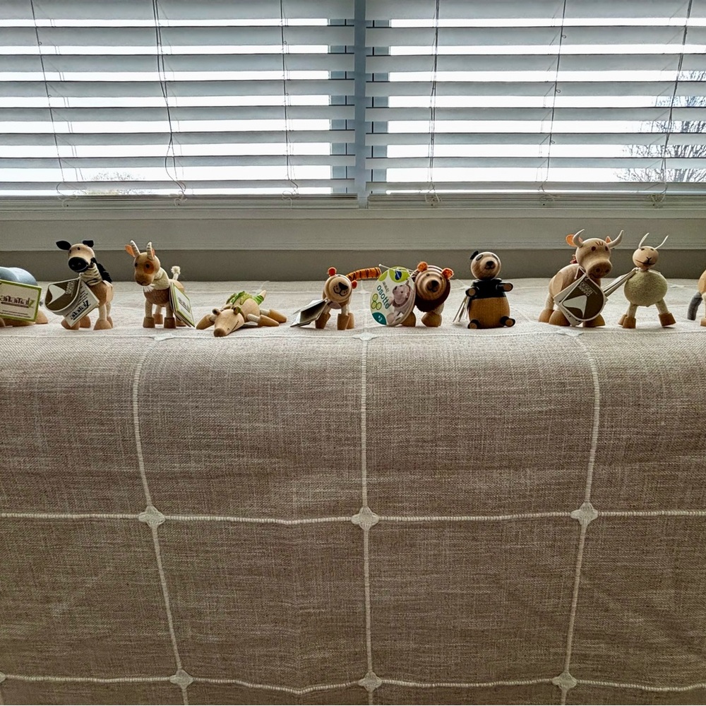 Wooden Animal Learning Toy Set - Natural Brown